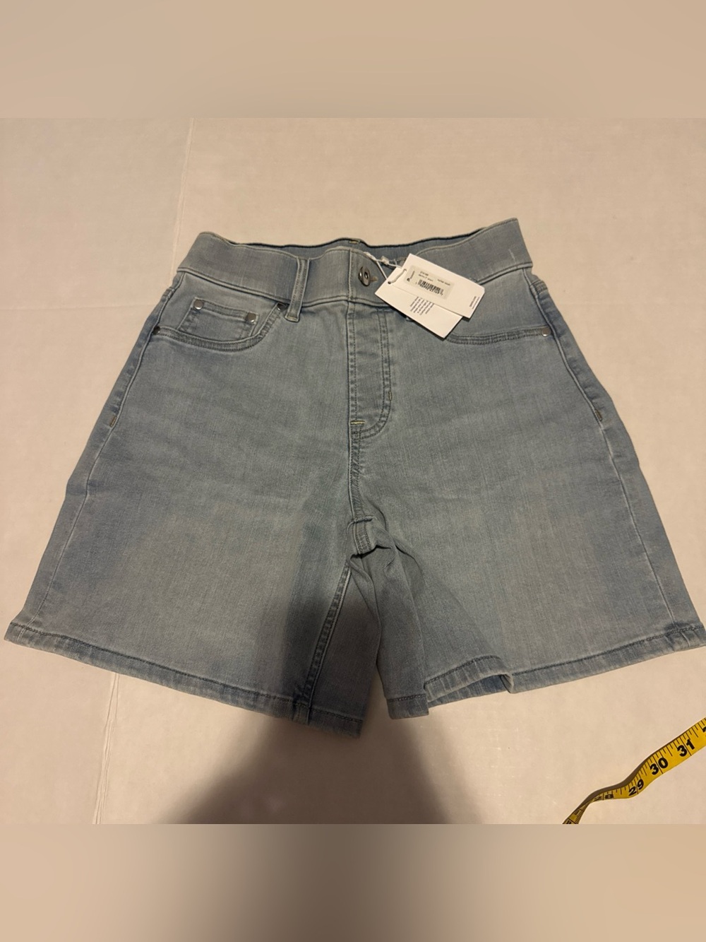 NEW SPANX Denim short 7” Turner Wash Blue Pull On XS NWT